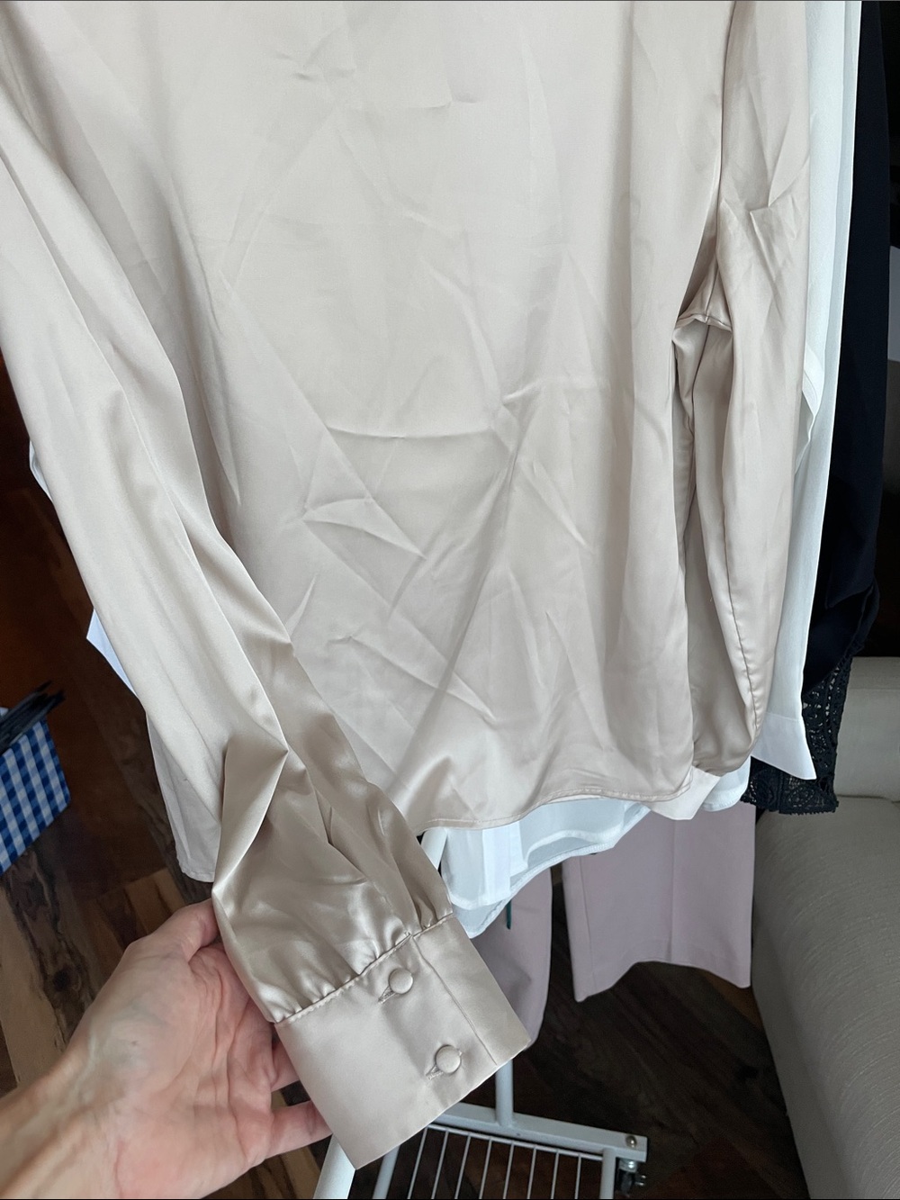 NWT Dynamite Soft Cream Satin V-Neck Blouse - Picture 3 of 16